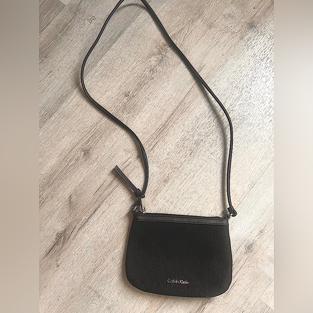 Calvin Klein Crossbody purse